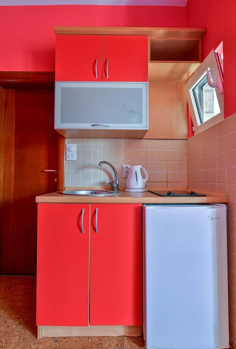 Apartments Srzentic Petrovac Екстериор снимка