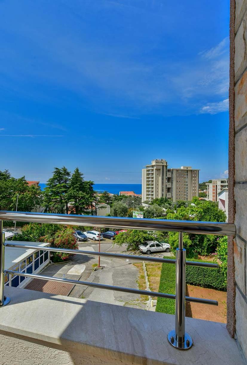 Apartments Srzentic Petrovac Екстериор снимка