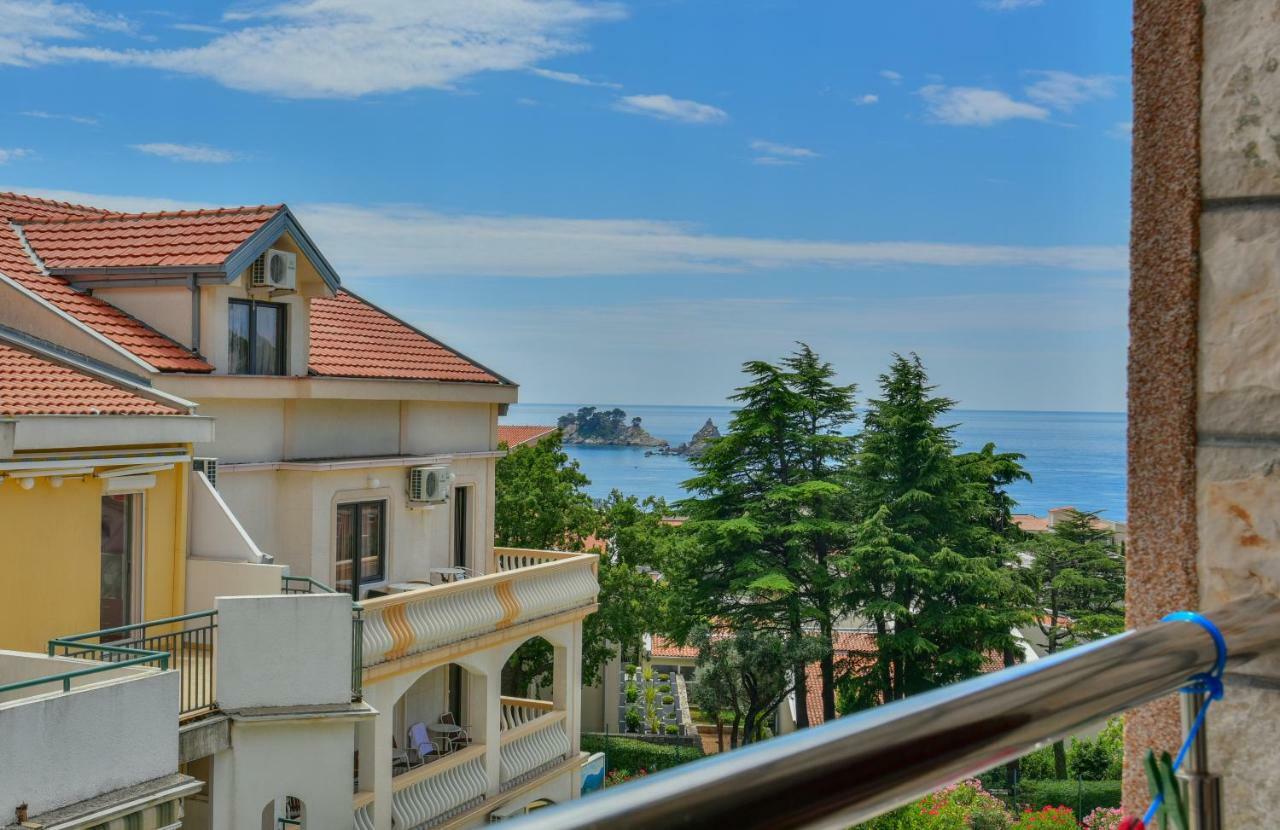 Apartments Srzentic Petrovac Екстериор снимка