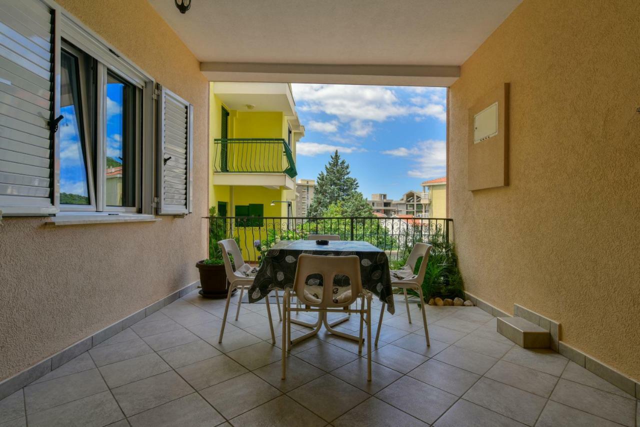 Apartments Srzentic Petrovac Екстериор снимка