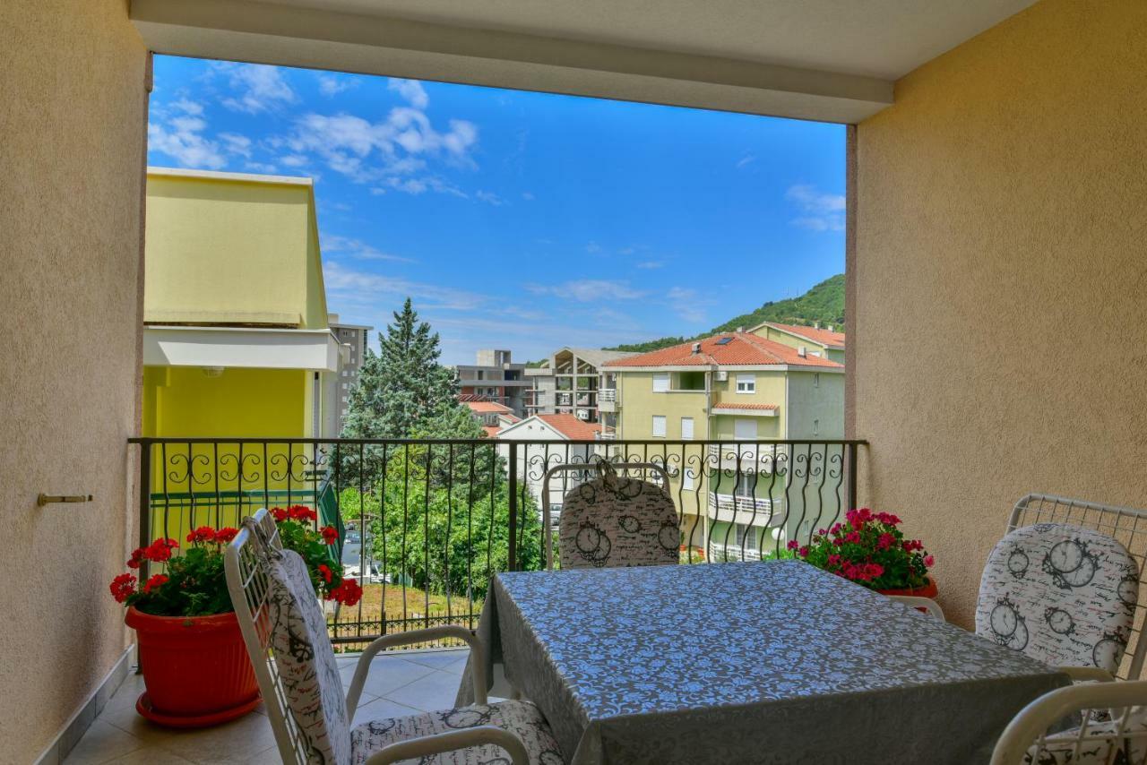 Apartments Srzentic Petrovac Екстериор снимка